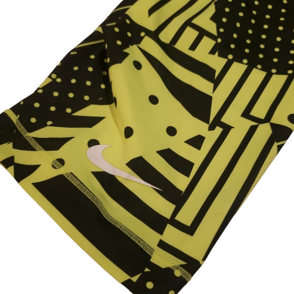 Nike Pro Women's Size Medium Workout Capris - Picture 5 of 8